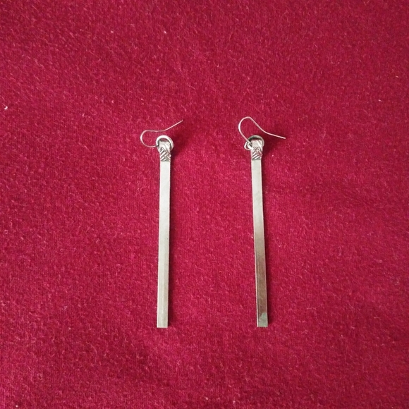 Silver Necklace and Earring Set - Picture 4 of 6